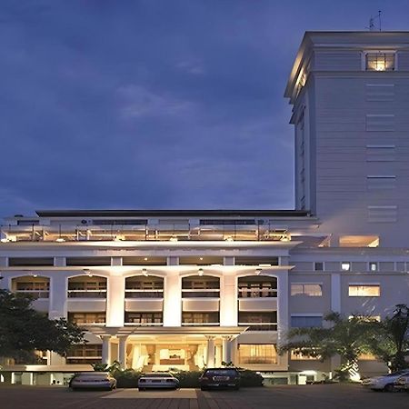 Le Beringin Hotel Salatiga Exterior foto